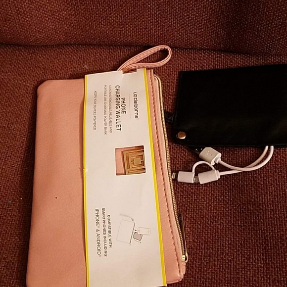 Liz Claiborne Wristlet - Picture 2 of 2